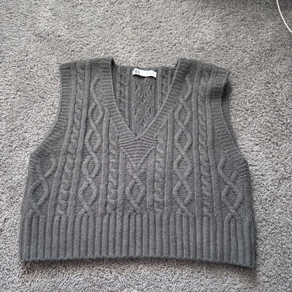 Zara cropped cable knit vest